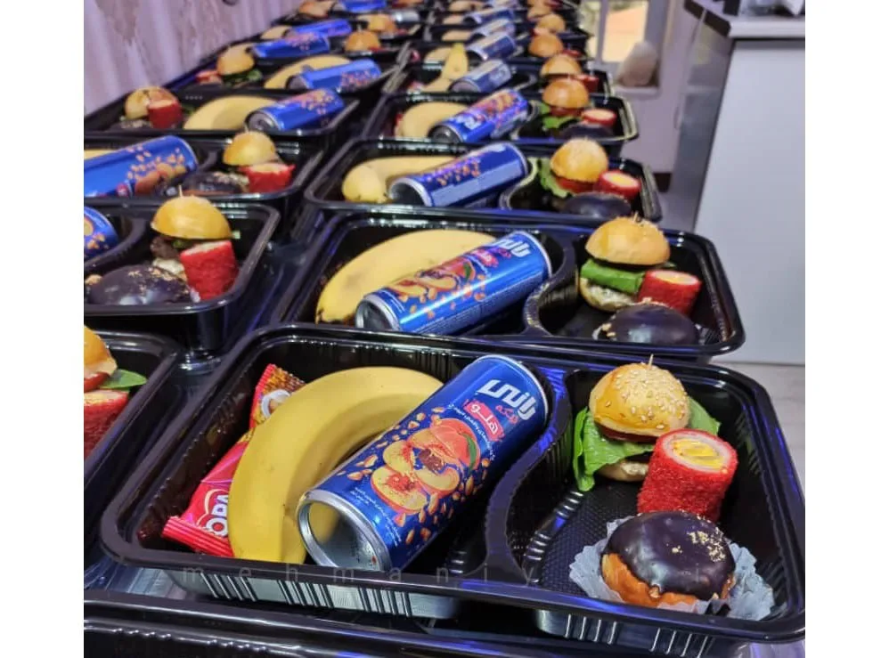 پیشنهاد خرید پک کامل ظروف یکبار مصرف برای جلسه دفاع پایان‌نامه